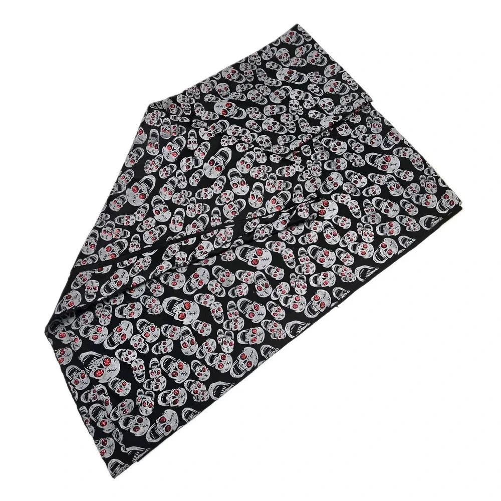 Halloween Fabric 3yd Lot Skull Print Black White Red Glitter 60